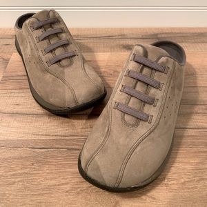 Clarks Springers Slip On Loafers Suede Size 8M